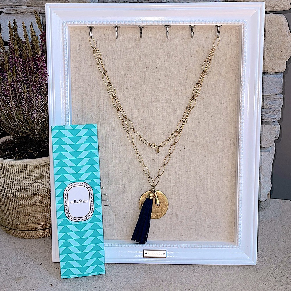 🌸 NWT Stella & Dot Carla Gold Navy Tassel Necklace
